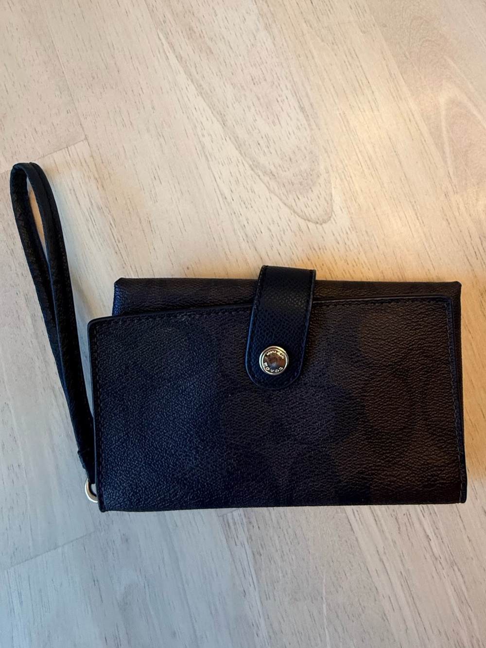 Coach Black and Brown Leather Wristlet Wallet